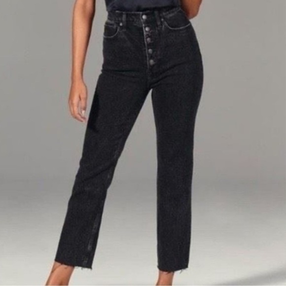 ABERCROMBIE & FITCH ULTRA HIGH RISE STRAIGHT CROPPED RAW HEM BLACK JEANS SIZE 27 - Picture 1 of 11